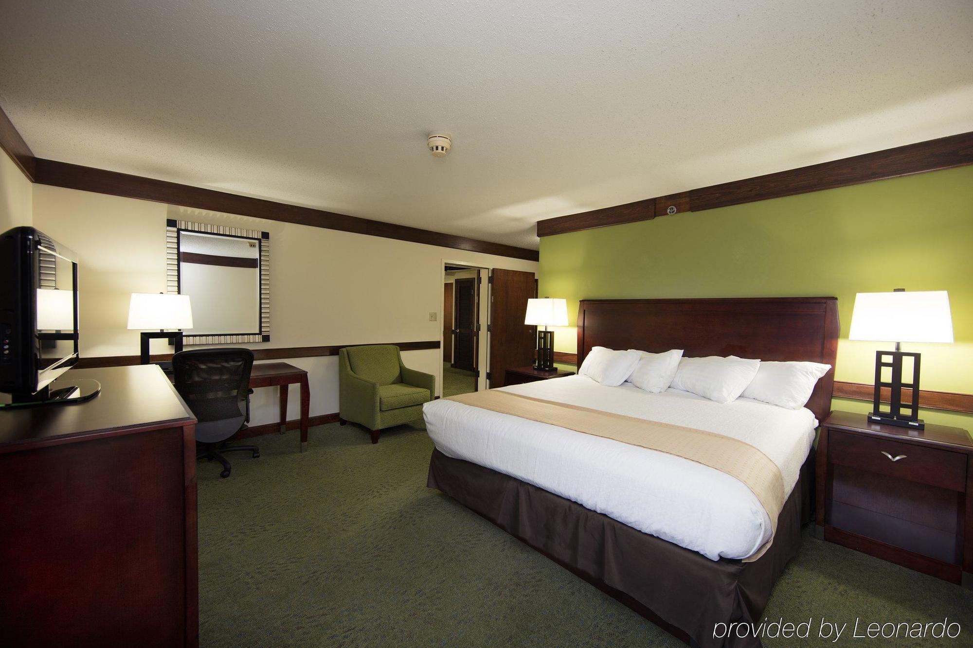 Holiday Inn Athens - University Area Экстерьер фото