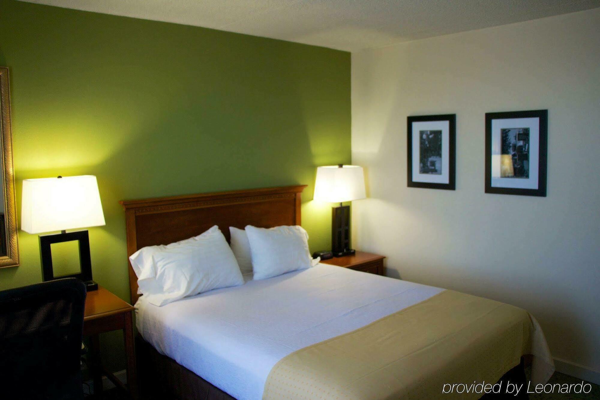 Holiday Inn Athens - University Area Экстерьер фото